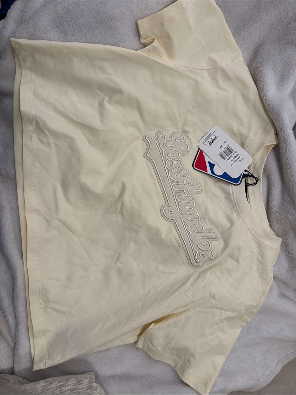 MLB Women’s Los Angeles Dodgers Pro Standard Cream Cropped Boxy T-Shirt